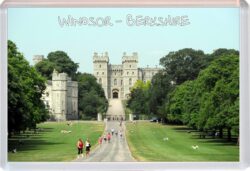 Windsor - Berkshire - Jumbo Fridge Magnet Souvenir Gift Present
