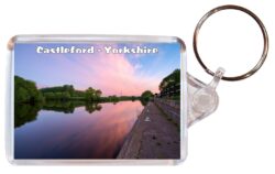 Castleford - Yorkshire - Double Sided Large Keyring Key Fob Chain Ring Gift Present Souvenir E2