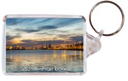 Southampton - Hampshire - Double Sided Large Keyring Key Fob Chain Ring Gift Present Souvenir E4