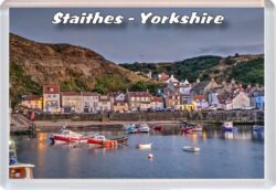 Staithes - Yorkshire - Jumbo Fridge Magnet 23E1